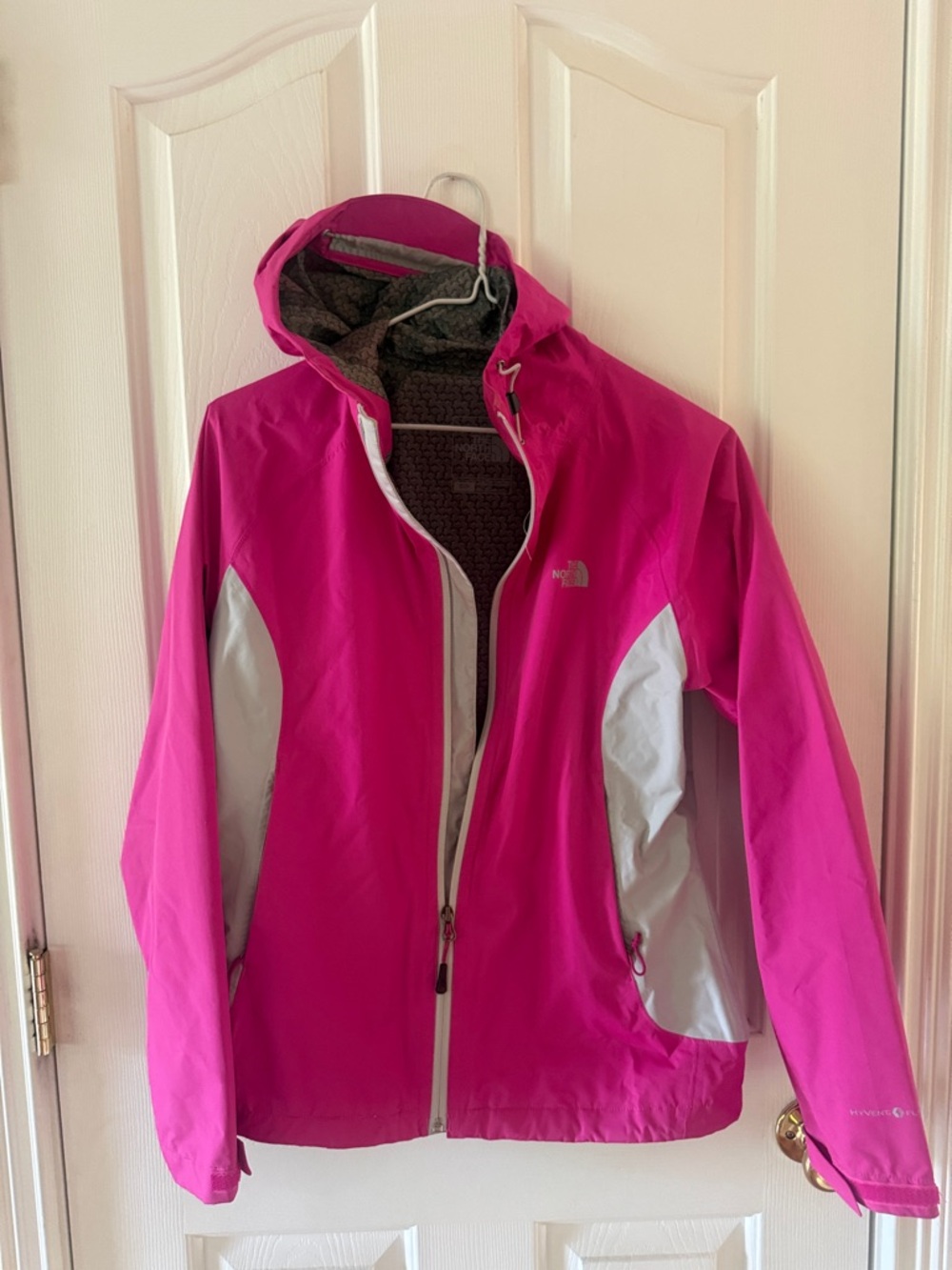 The North Face Women Hot Pink Hooded Rain Jacket with Gray Lining